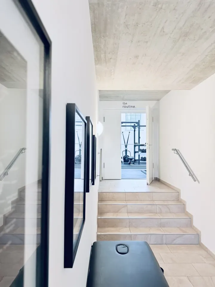 Flur zum Trainingsbereich des Training House